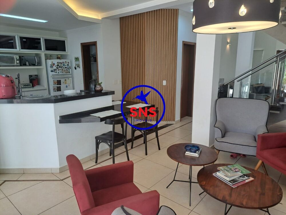 Casa de Condomínio para alugar com 3 quartos, 360m² - Foto 4