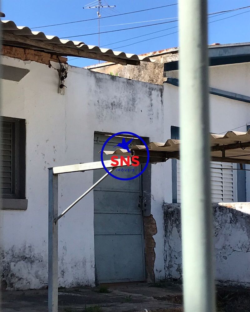 Casa à venda com 2 quartos, 100m² - Foto 1