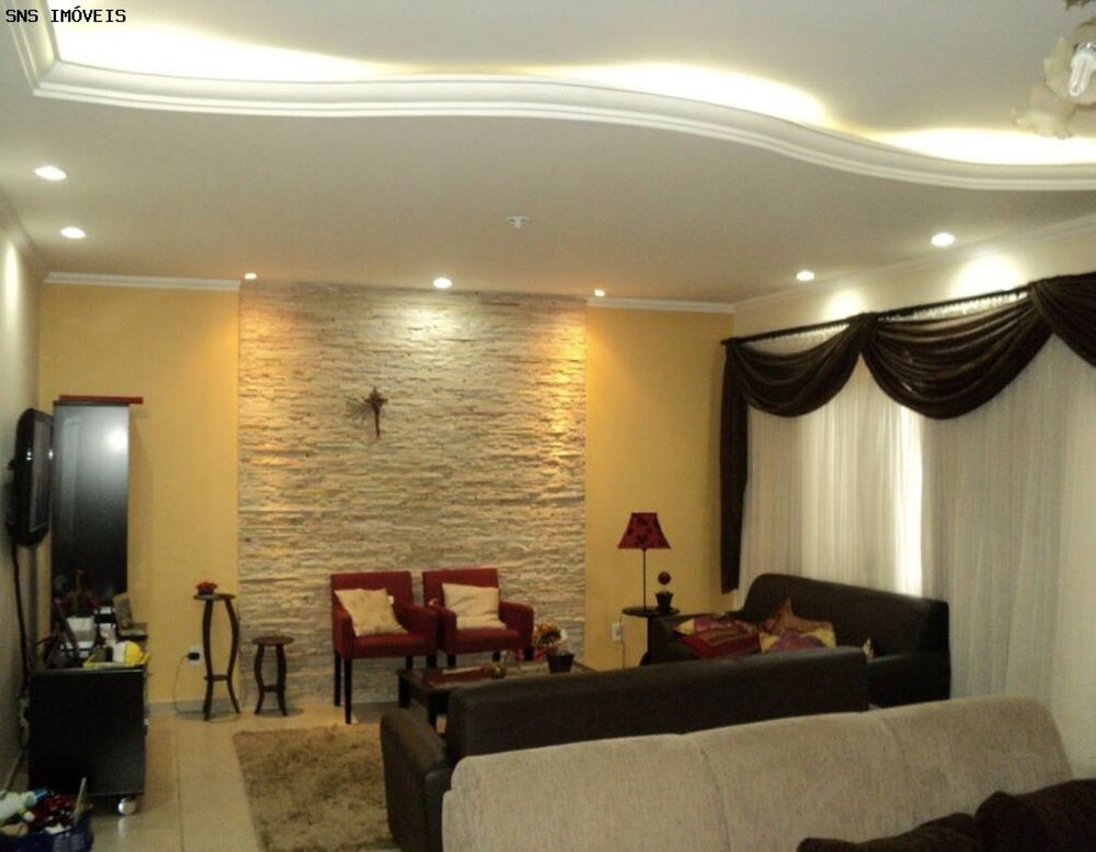 Sobrado, 3 quartos, 248 m² - Foto 1