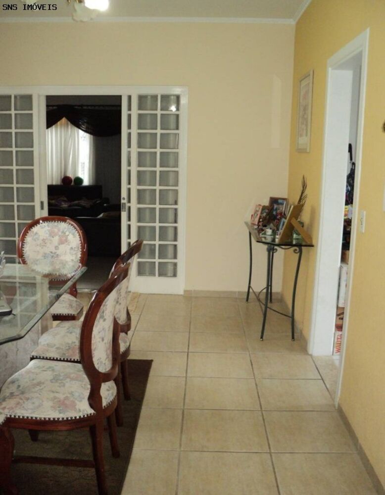 Sobrado, 3 quartos, 248 m² - Foto 3