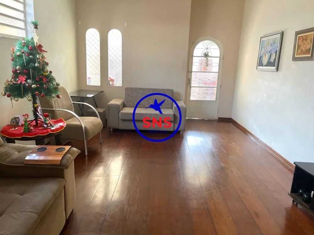 Casa, 4 quartos, 290 m² - Foto 1
