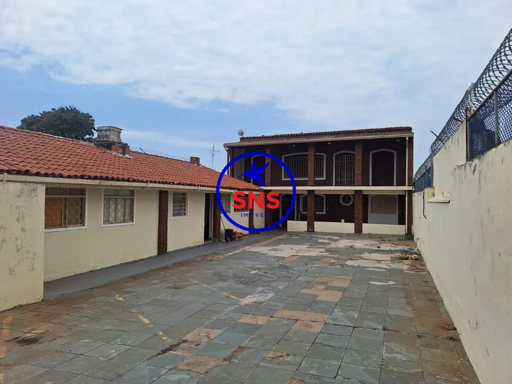 Casa, 5 quartos, 315 m² - Foto 1