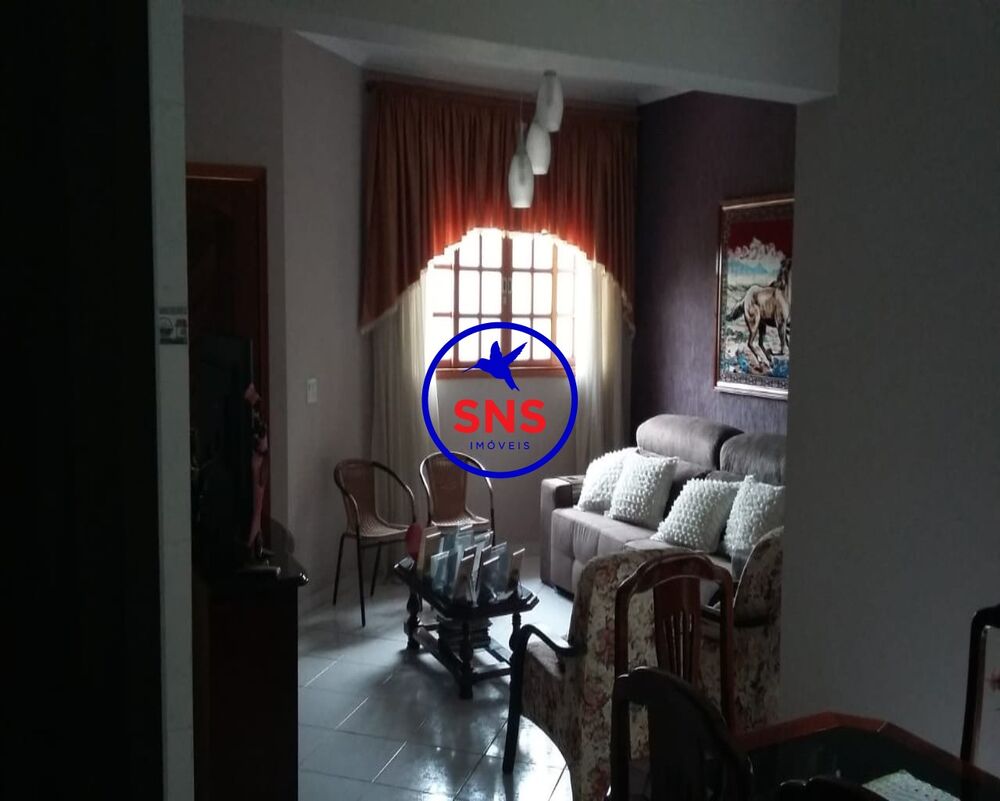 Casa, 3 quartos, 255 m² - Foto 2