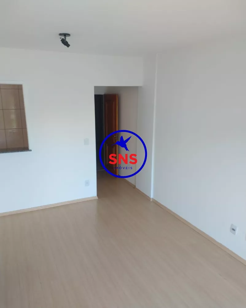 Apartamento à venda com 3 quartos, 75m² - Foto 1