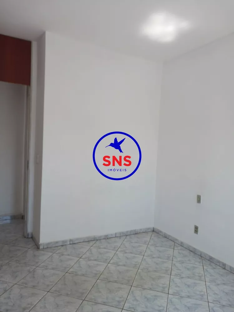 Apartamento à venda com 2 quartos, 64m² - Foto 3