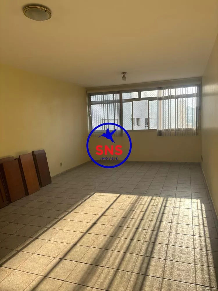 Apartamento à venda com 3 quartos, 160m² - Foto 1