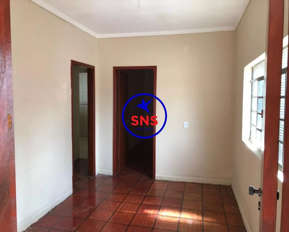 Casa à venda com 2 quartos, 420m² - Foto 3