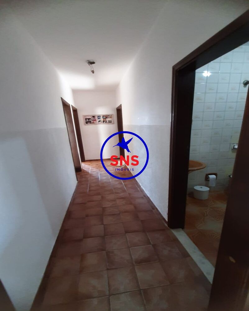 Casa, 3 quartos, 440 m² - Foto 1