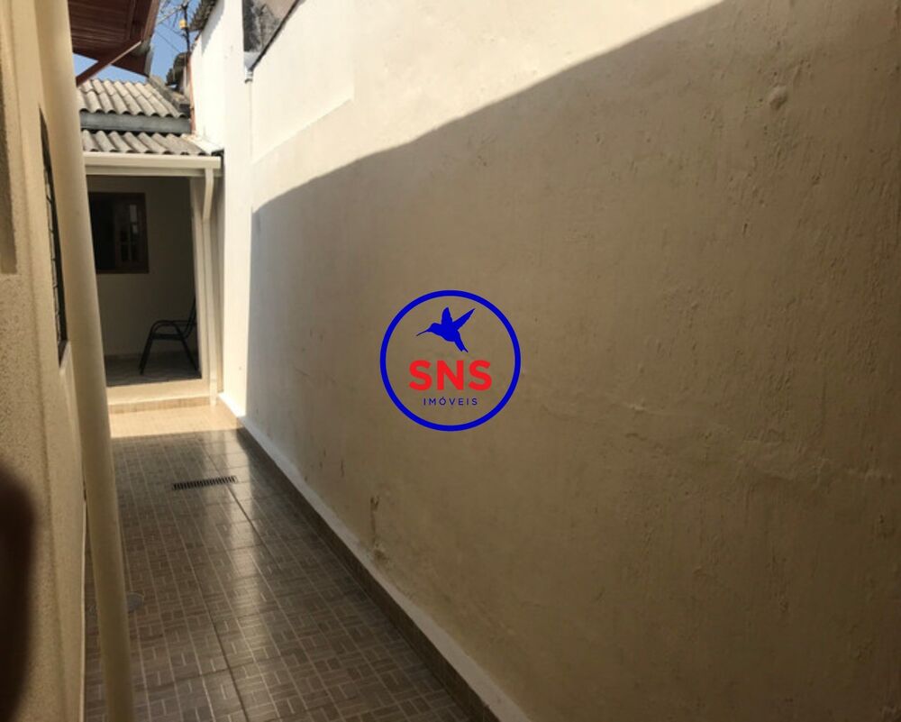 Casa à venda com 5 quartos, 300m² - Foto 4