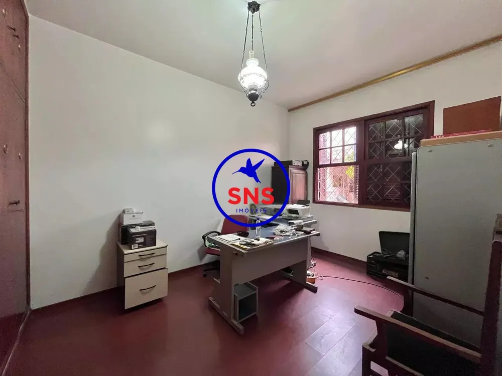 Casa, 3 quartos, 272 m² - Foto 1