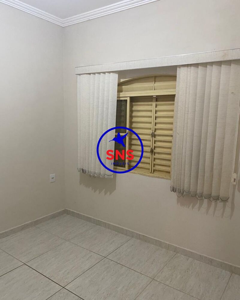 Casa, 3 quartos, 205 m² - Foto 1