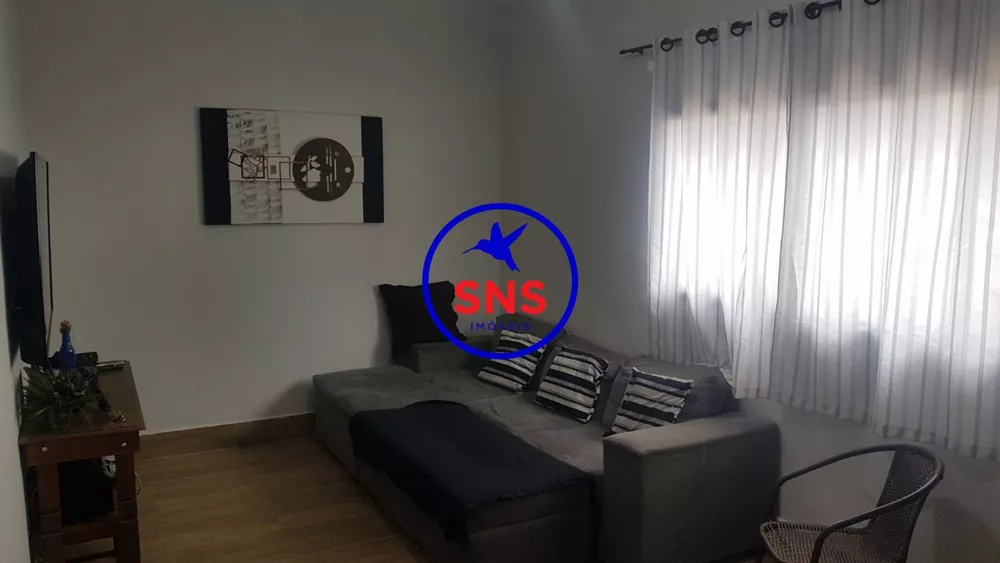 Casa à venda com 3 quartos, 200m² - Foto 2