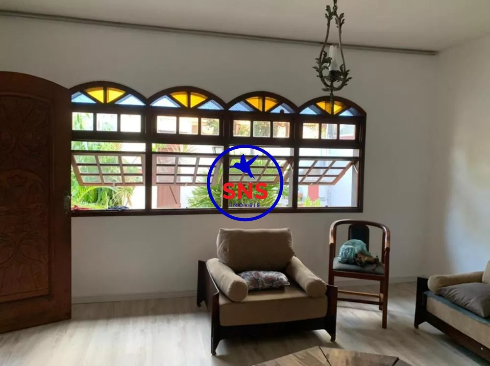 Casa de Condomínio à venda com 3 quartos, 270m² - Foto 3