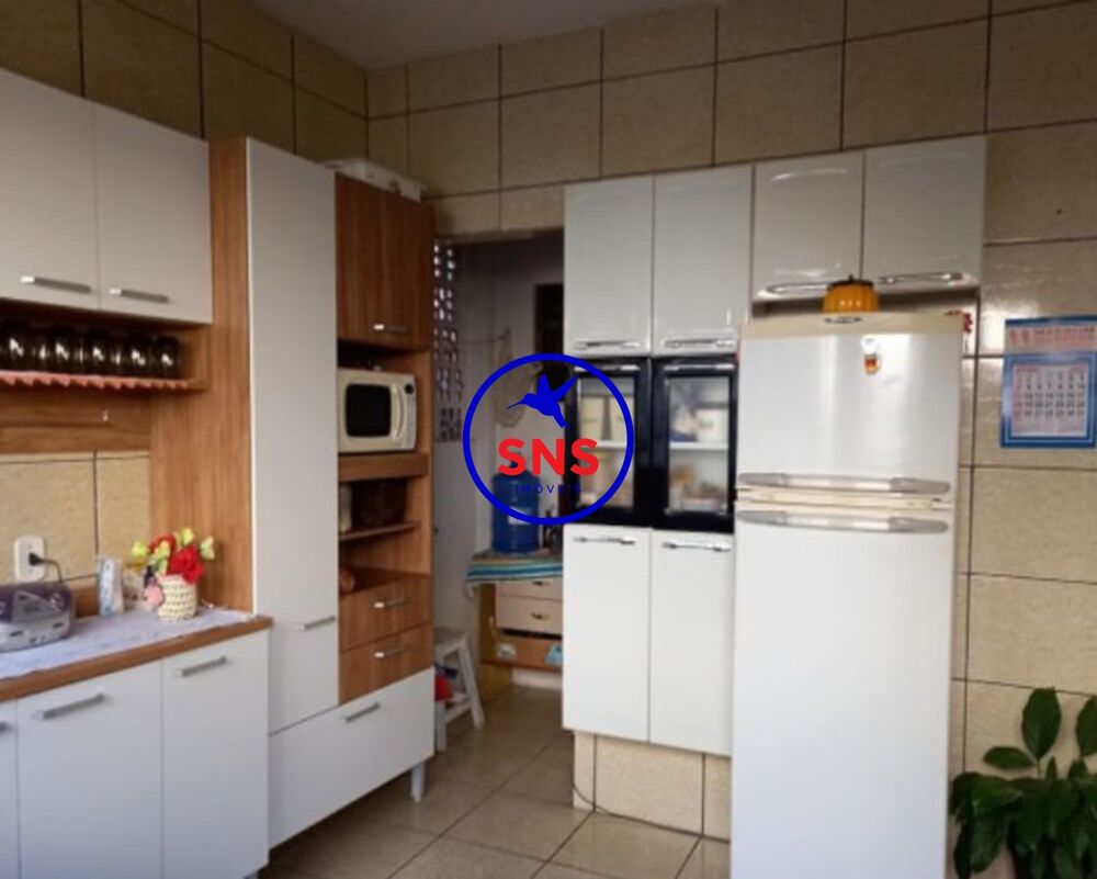 Casa à venda com 2 quartos, 120m² - Foto 6