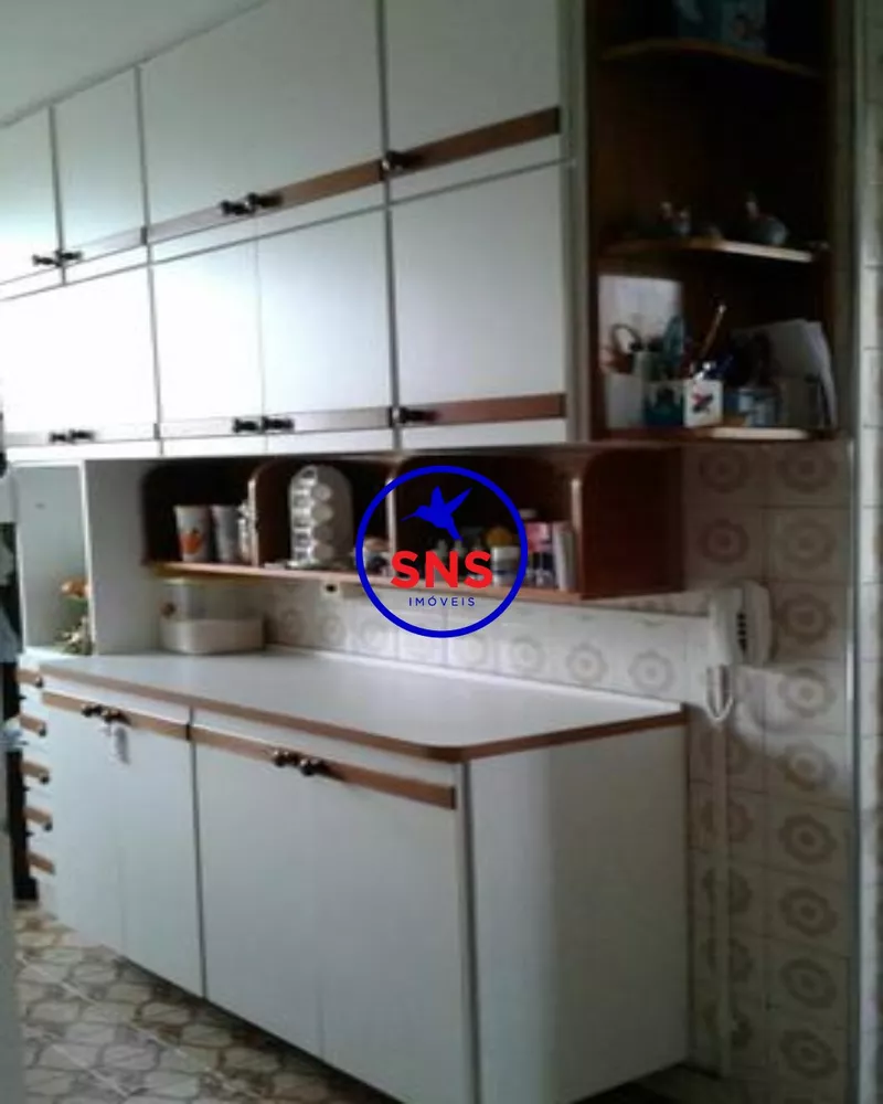 Apartamento à venda com 3 quartos, 96m² - Foto 2