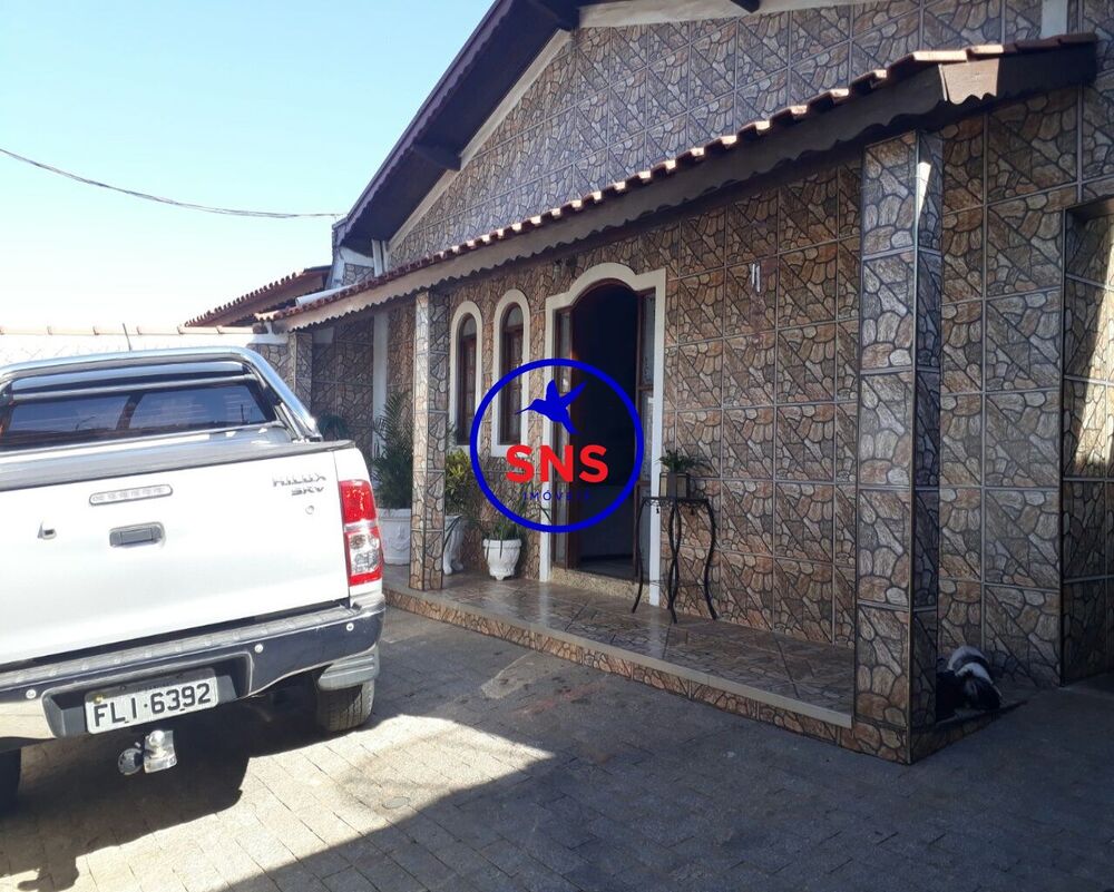 Casa, 3 quartos, 256 m² - Foto 1