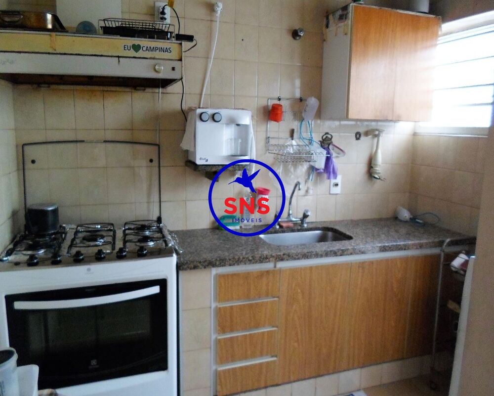 Casa à venda com 4 quartos, 216m² - Foto 1