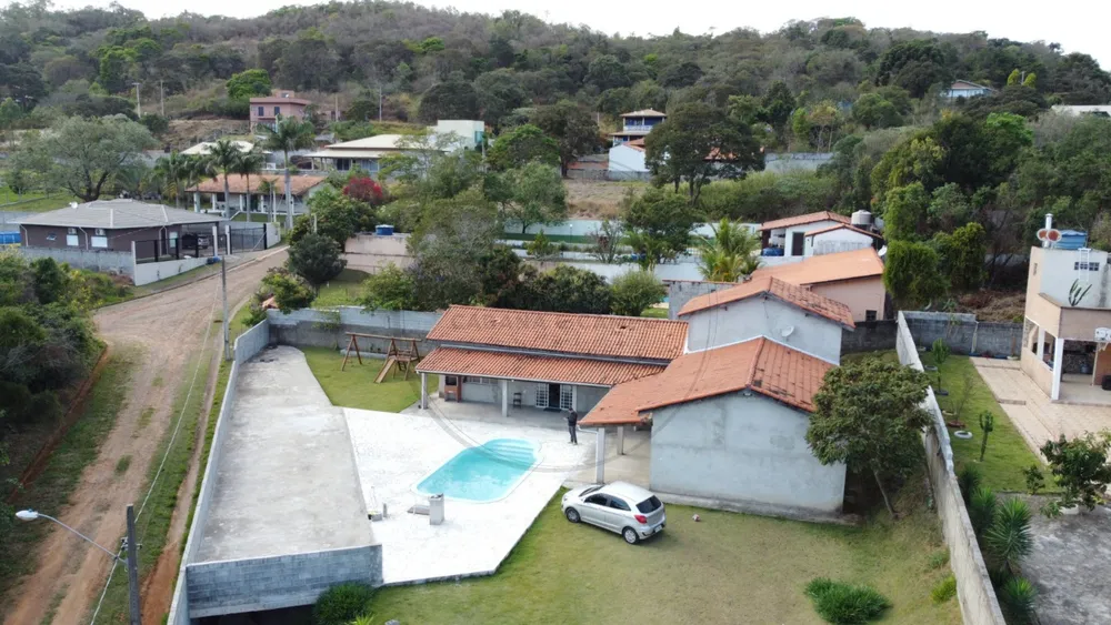 Chácara, 3 quartos, 1600 m² - Foto 2