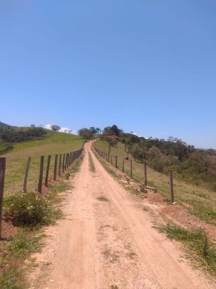 Chácara, 3 quartos, 2040 m² - Foto 2