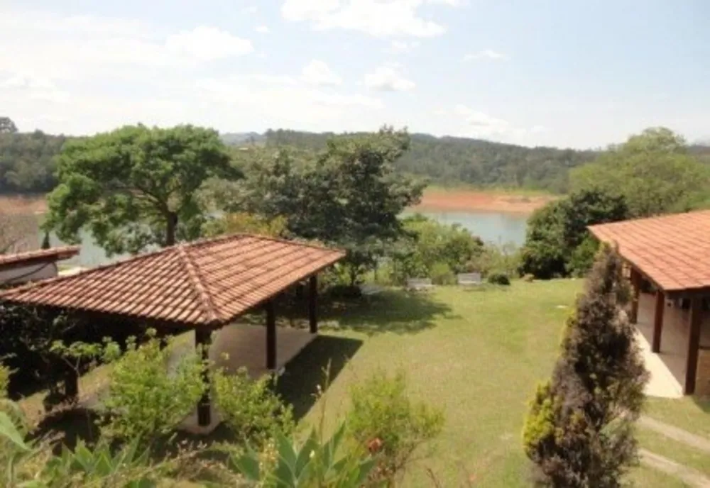 Chácara, 6 quartos, 2900 m² - Foto 1