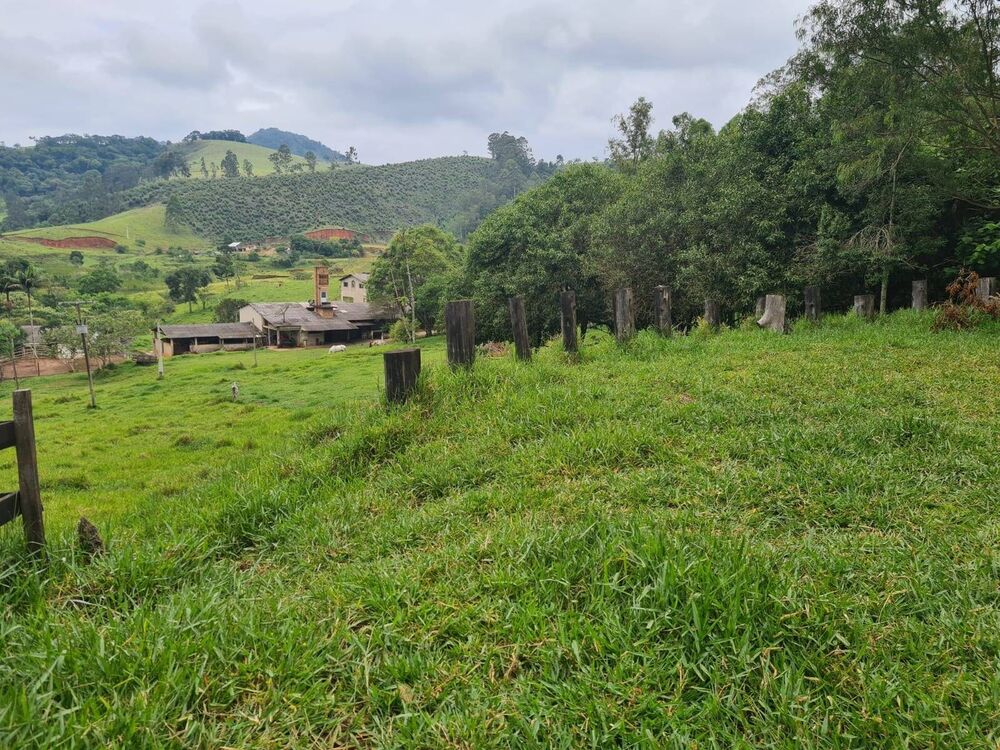 Sítio à venda com 5 quartos, 387200m² - Foto 1
