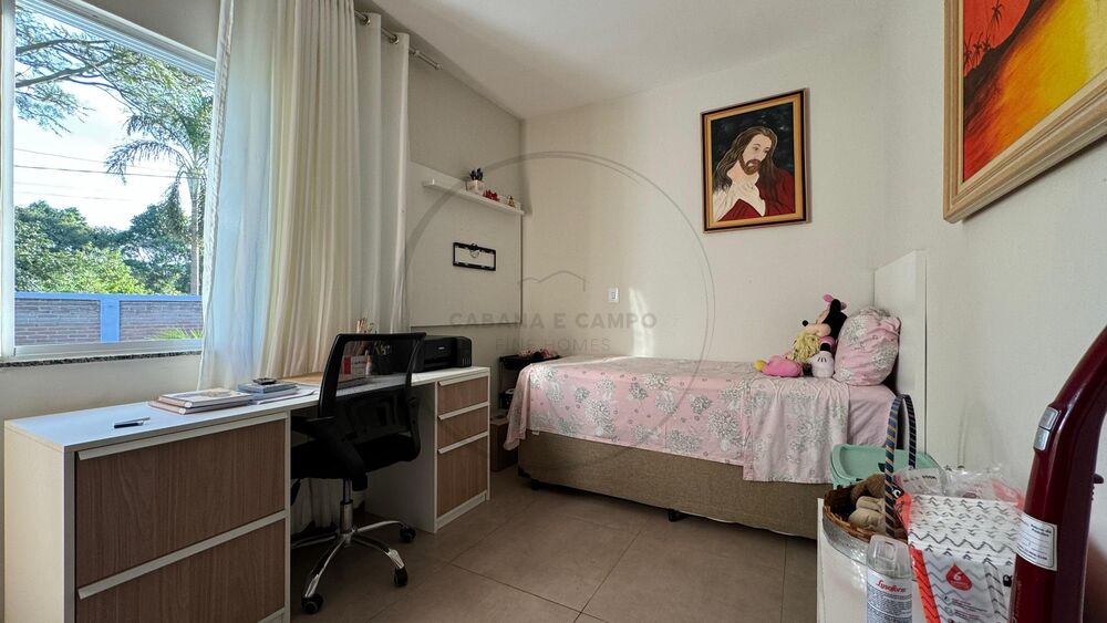 Casa à venda com 2 quartos, 360m² - Foto 9