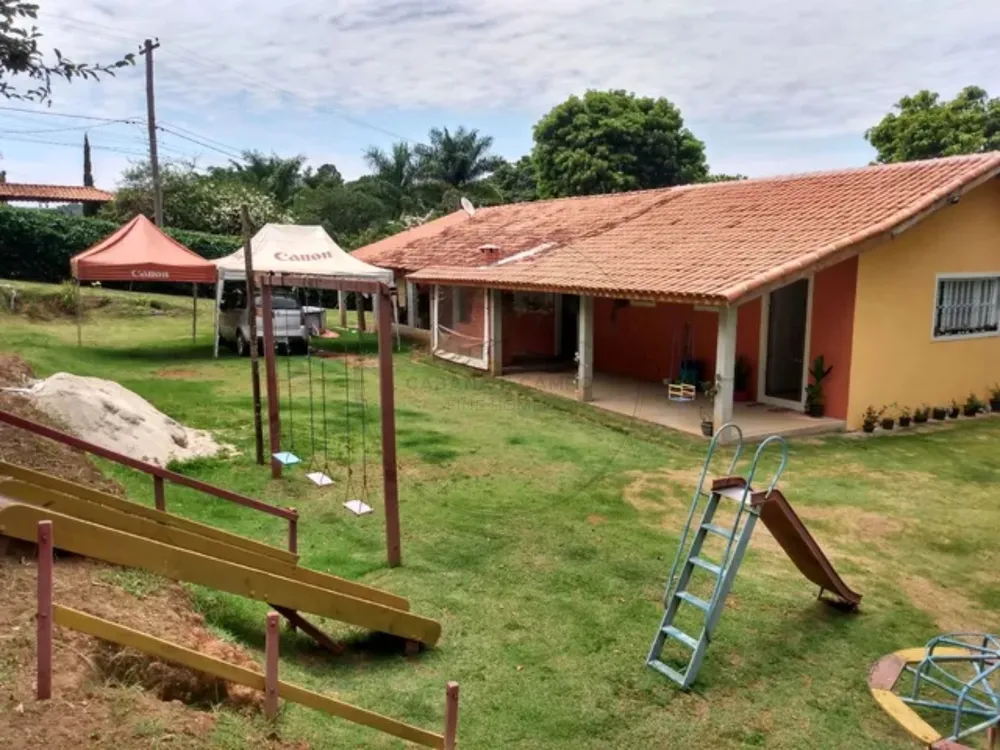 Chácara, 3 quartos, 3000 m² - Foto 1