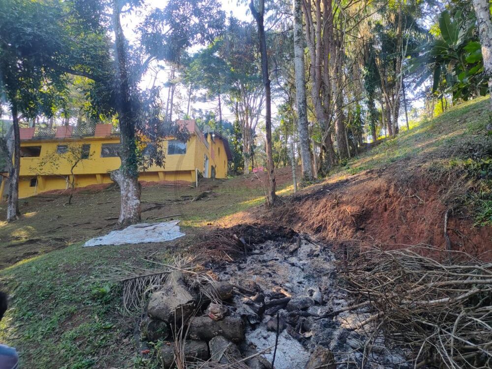 Chácara, 3 quartos, 3200 m² - Foto 1