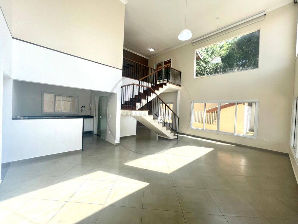 Chácara à venda com 3 quartos, 730m² - Foto 1