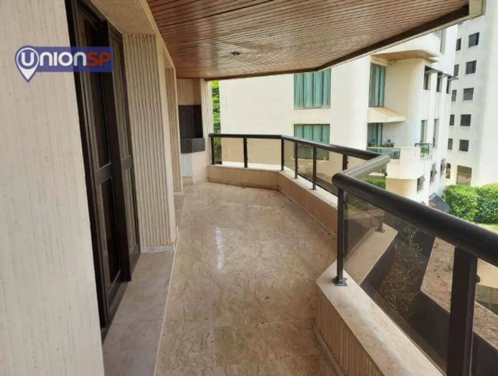 Apartamento, 3 quartos, 244 m² - Foto 3