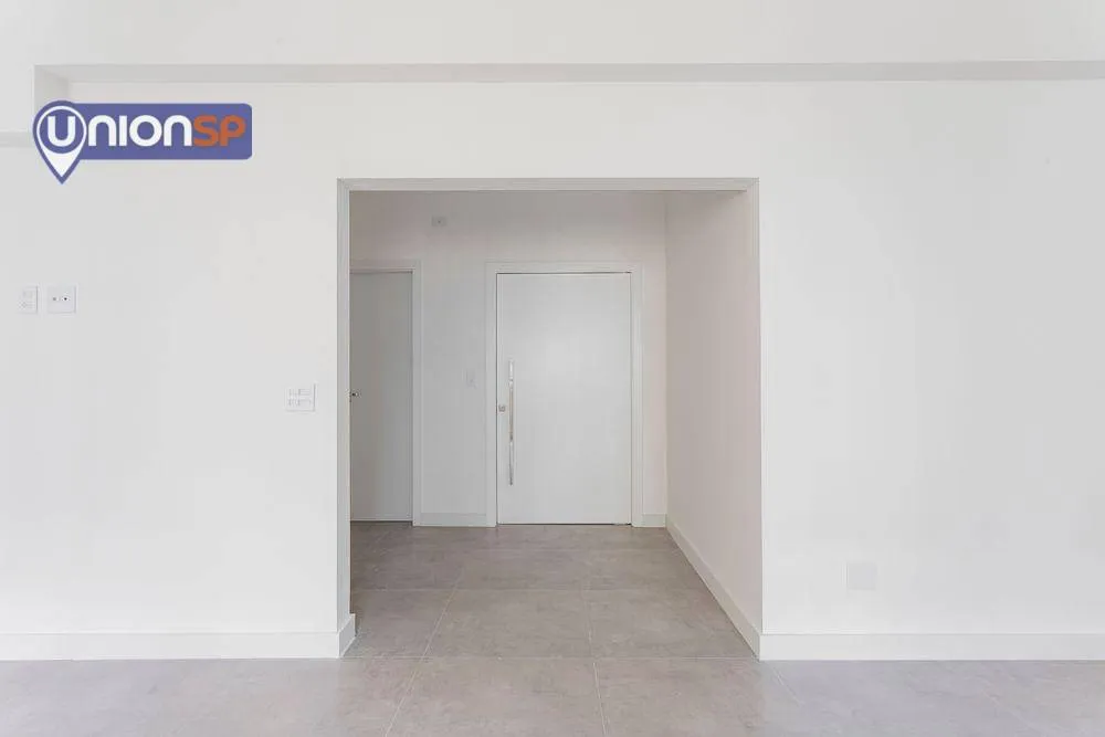 Apartamento, 3 quartos, 210 m² - Foto 2