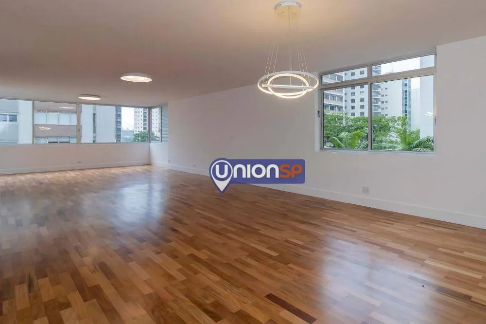 Apartamento, 3 quartos, 270 m² - Foto 1