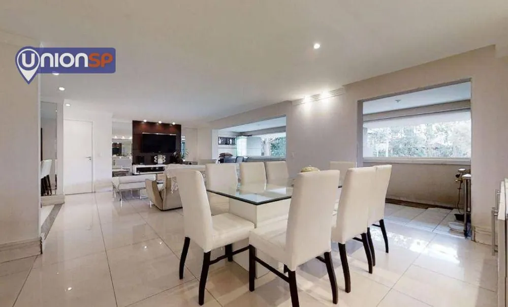 Apartamento, 3 quartos, 182 m² - Foto 1