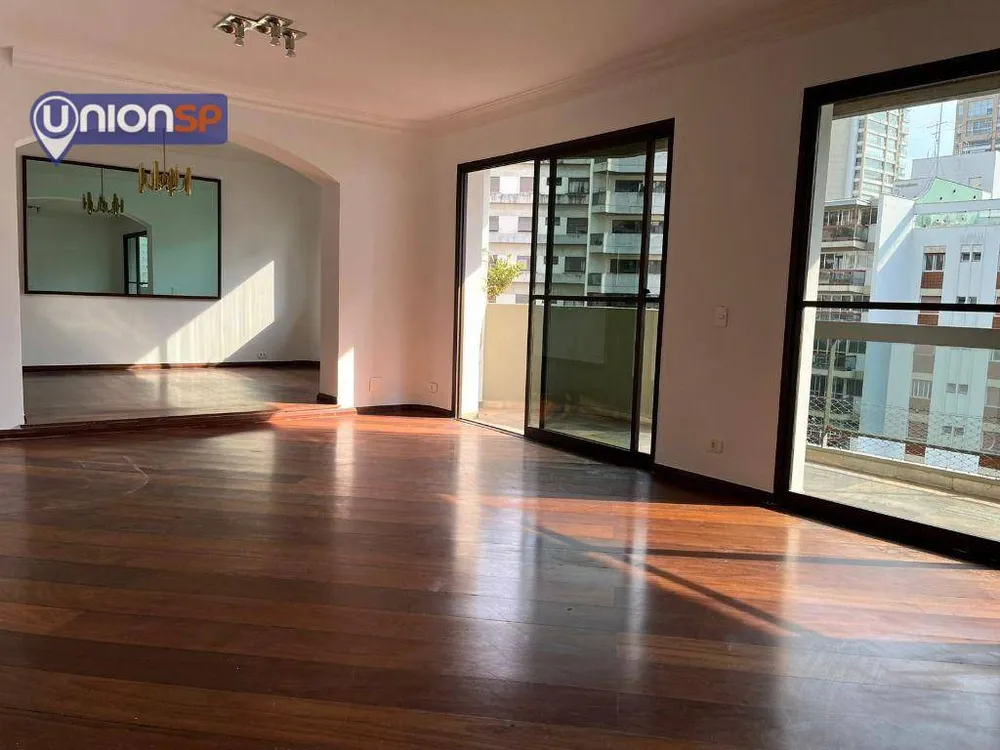 Apartamento, 3 quartos, 233 m² - Foto 1