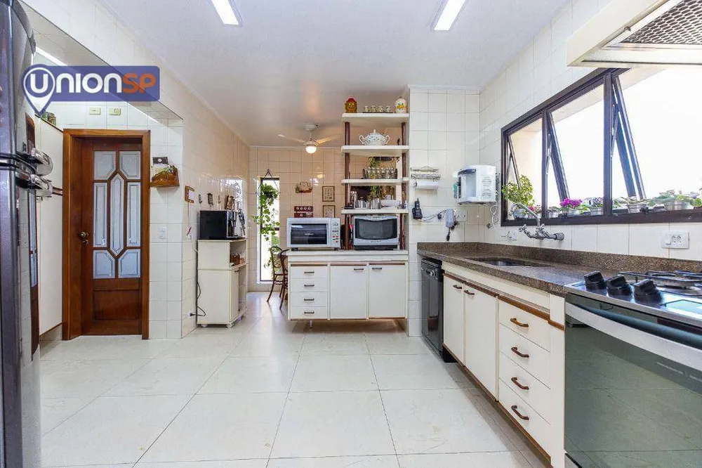 Apartamento, 3 quartos, 200 m² - Foto 2