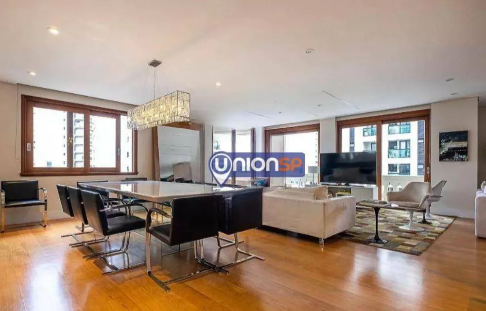 Apartamento, 4 quartos, 246 m² - Foto 1