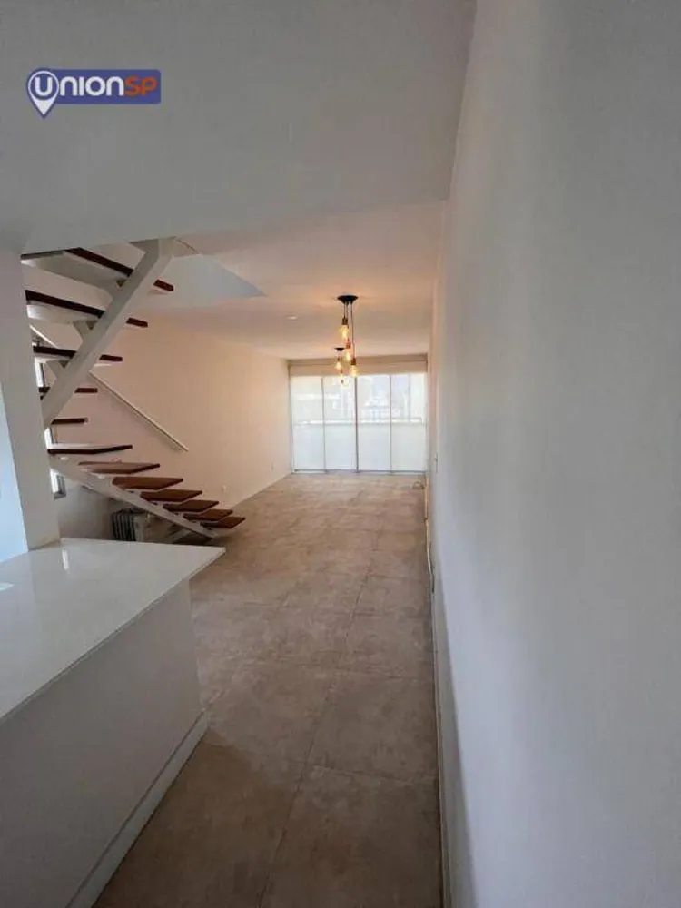 Apartamento, 1 quarto, 73 m² - Foto 2