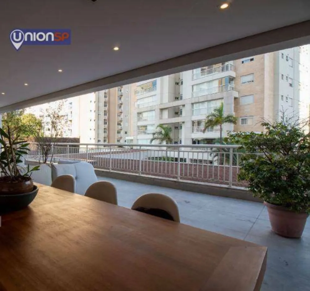 Apartamento, 3 quartos, 220 m² - Foto 1