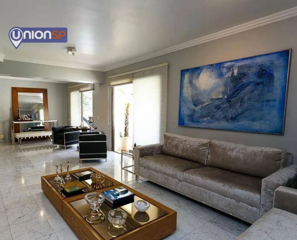 Apartamento, 3 quartos, 220 m² - Foto 1