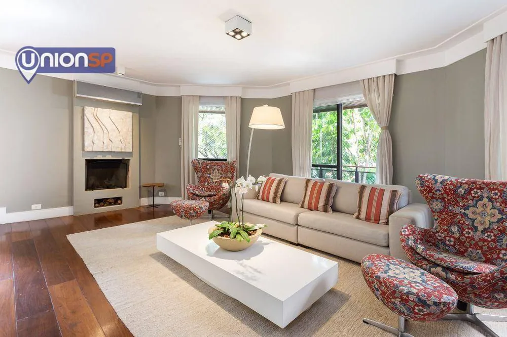 Apartamento, 3 quartos, 205 m² - Foto 1