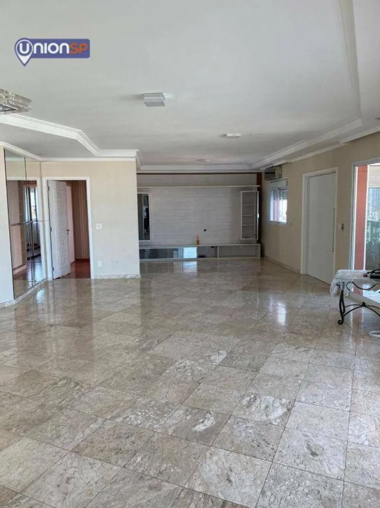 Apartamento, 3 quartos, 204 m² - Foto 2
