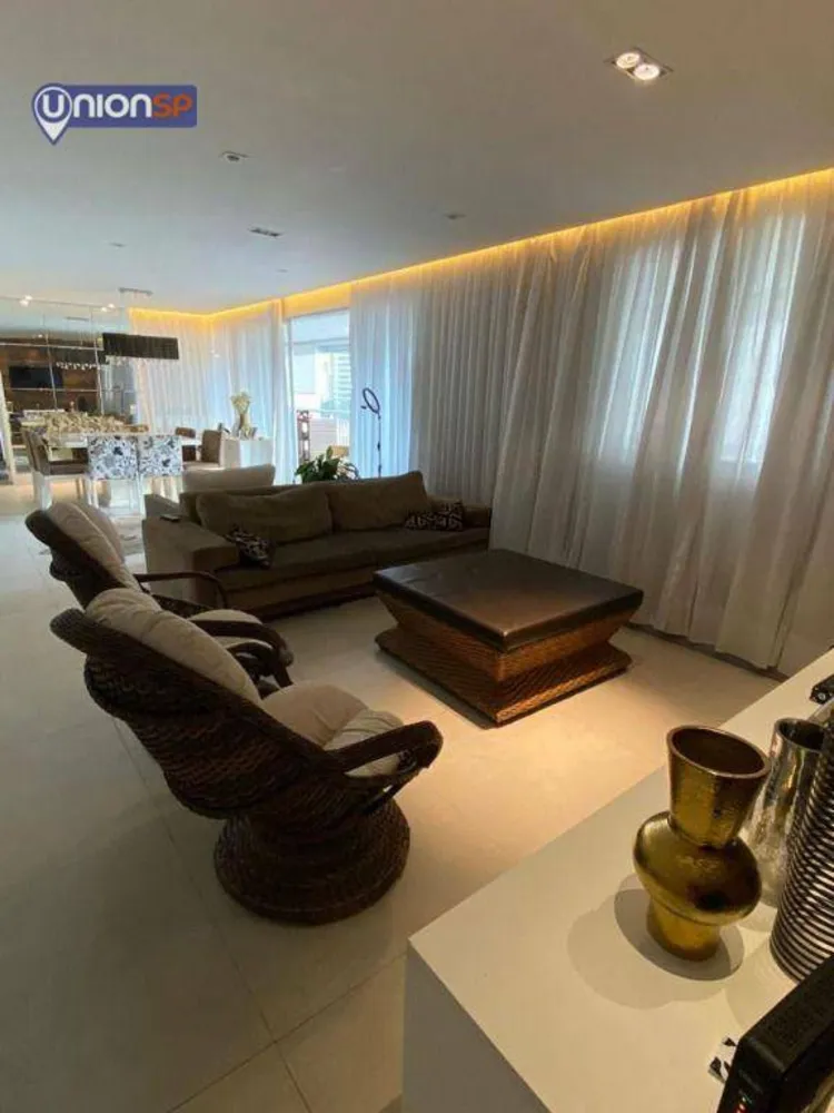 Apartamento, 3 quartos, 177 m² - Foto 2