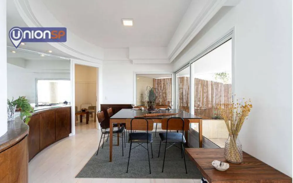 Apartamento, 3 quartos, 276 m² - Foto 2