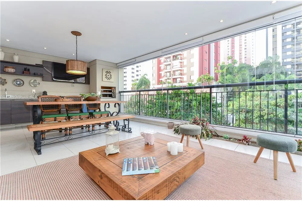Apartamento, 3 quartos, 153 m² - Foto 1