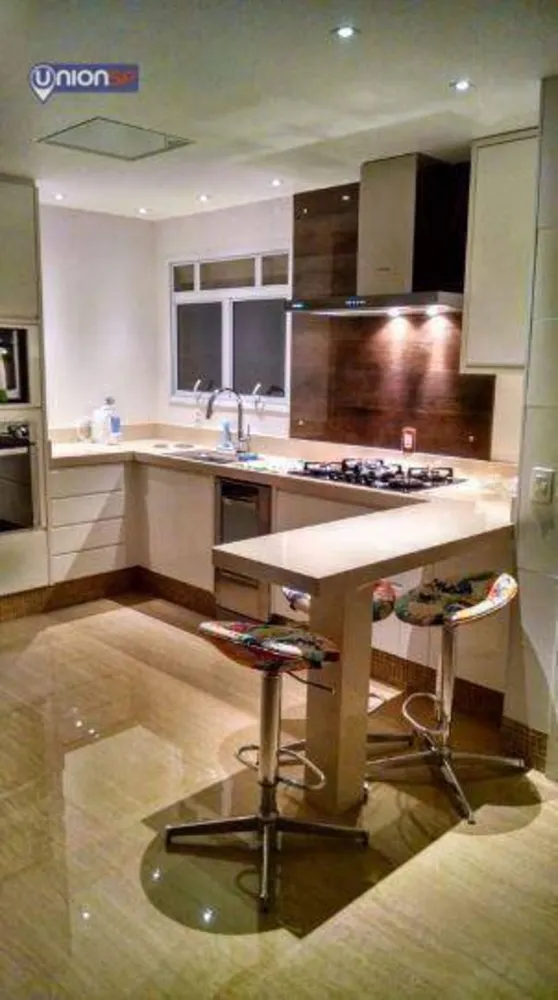 Apartamento, 3 quartos, 140 m² - Foto 3