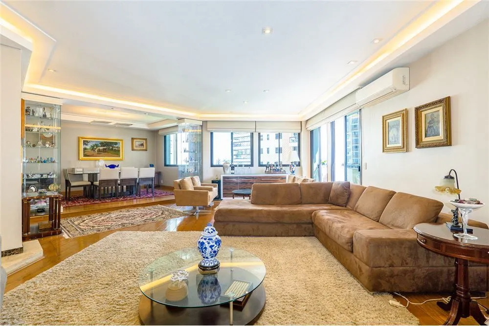 Apartamento, 3 quartos, 200 m² - Foto 1