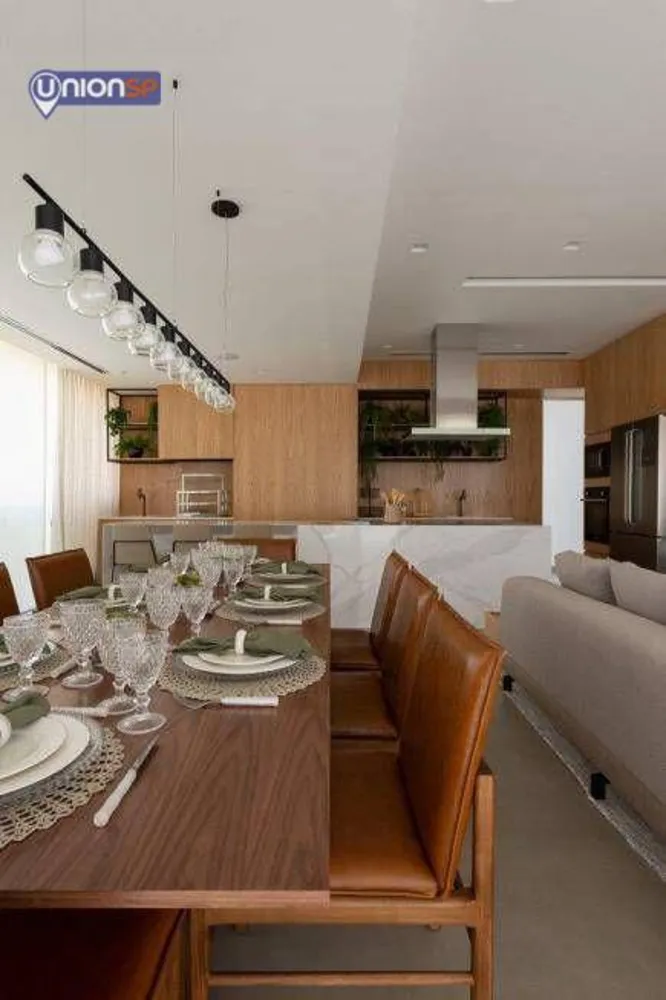 Apartamento, 3 quartos, 142 m² - Foto 2