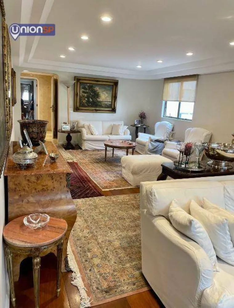 Apartamento, 3 quartos, 230 m² - Foto 1