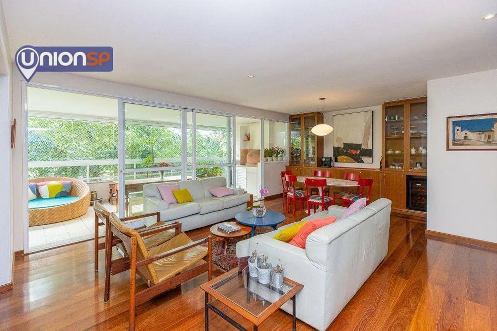 Apartamento, 3 quartos, 188 m² - Foto 2
