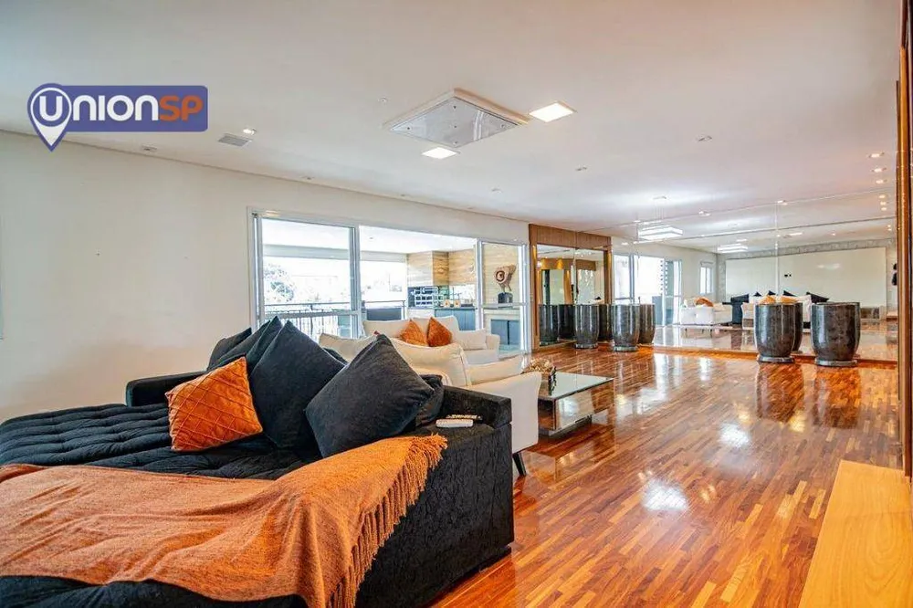 Apartamento, 3 quartos, 214 m² - Foto 1